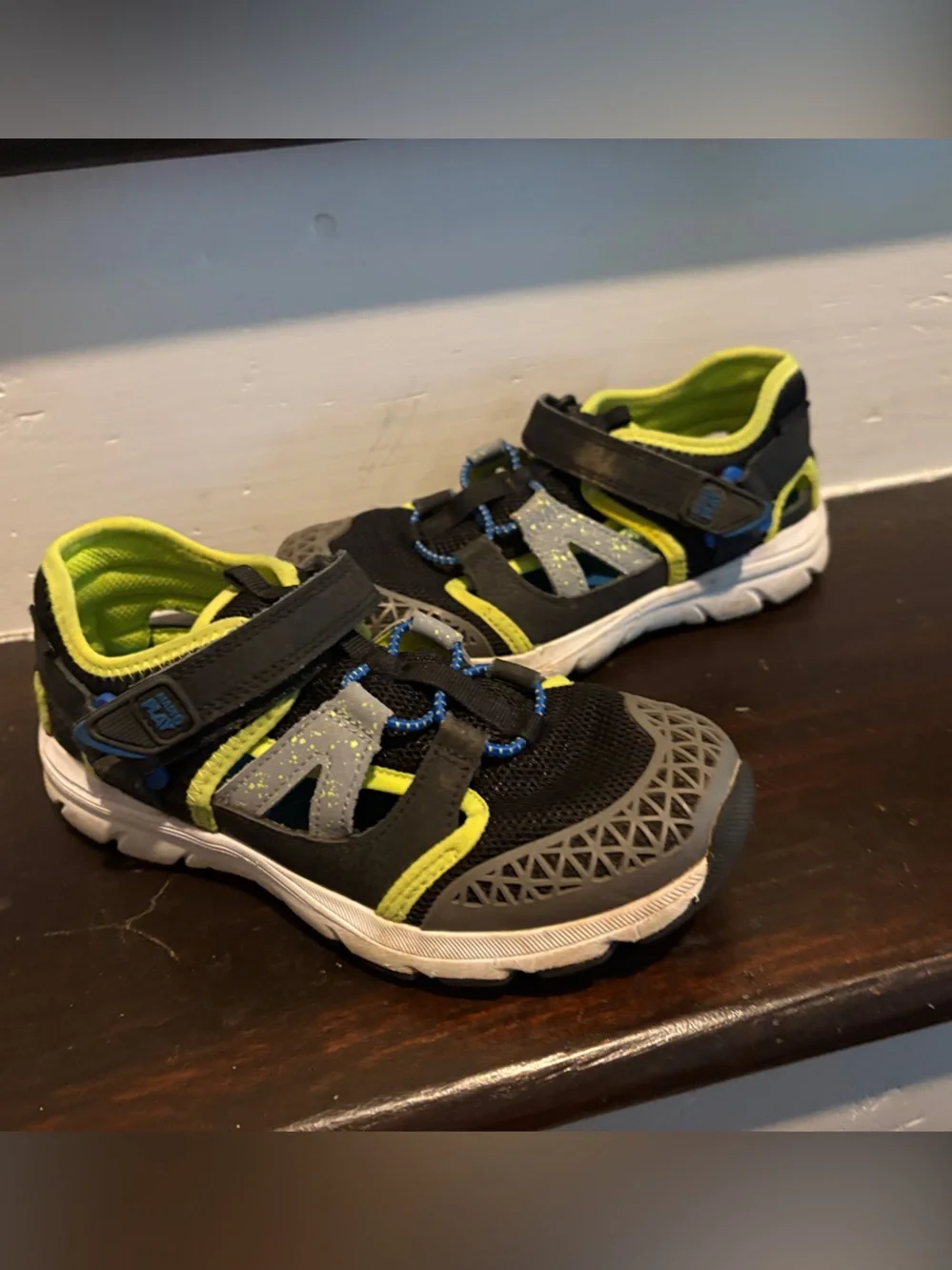 Stride Rite Black and Lime Green Kids Sandals with Blue Accents